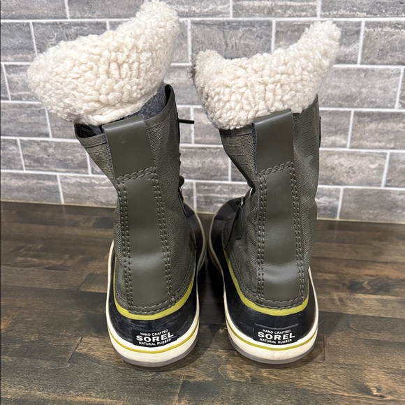 Sorel Winter Carnival Waterproof Snow Boots - Forest Green Size 7.5 - Picture 5 of 15
